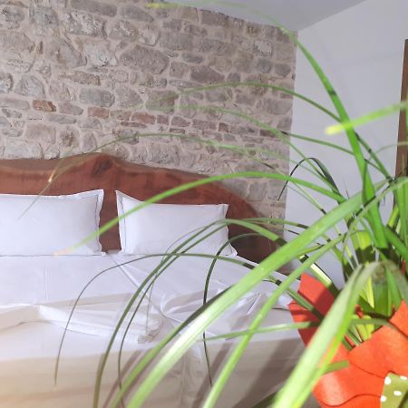 Hotel Omer The Ottoman House Berat Exterior photo
